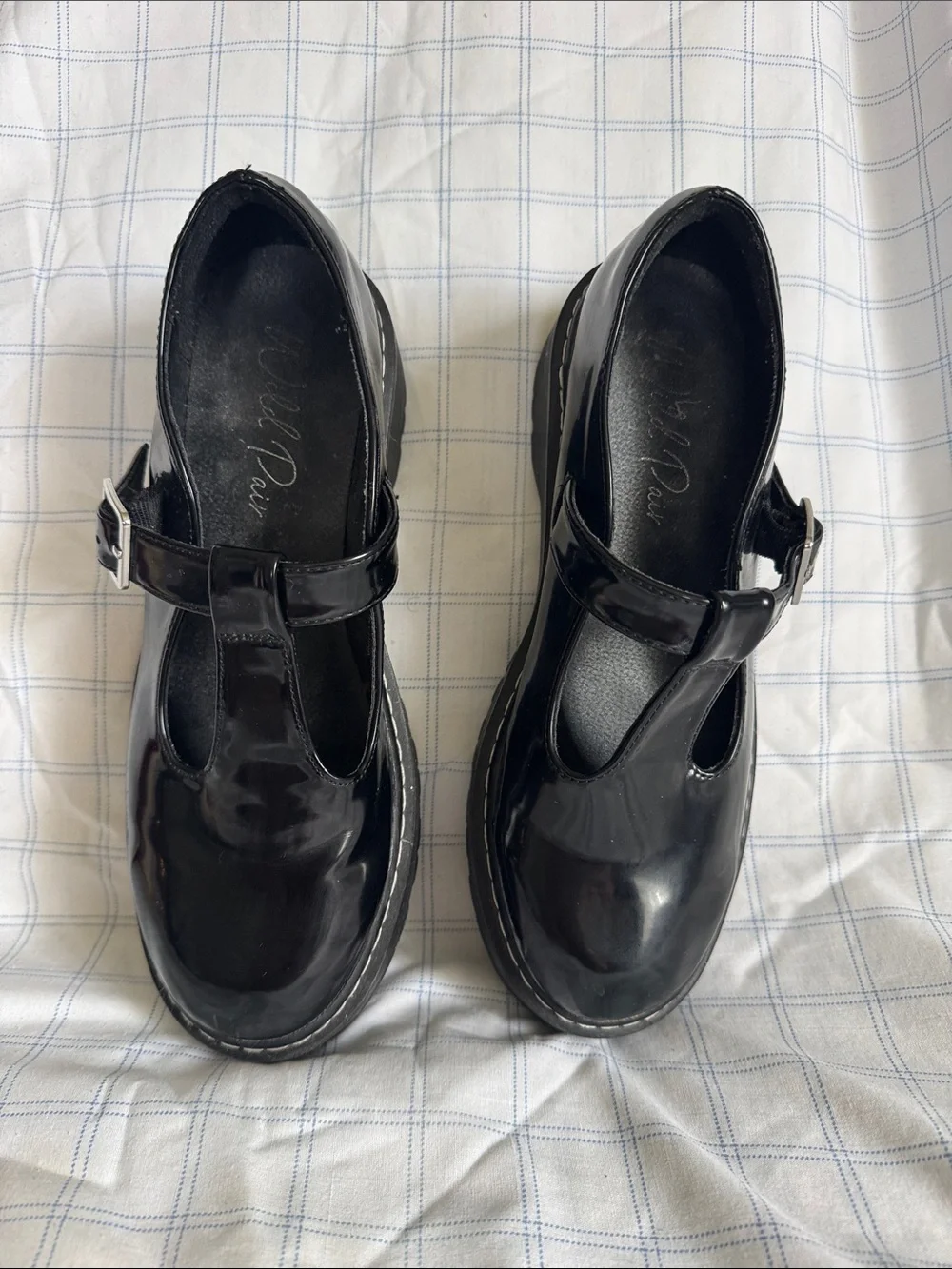 Wild Pair glossy black